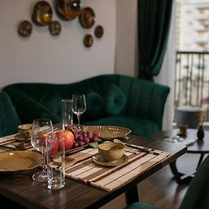 One Bedroom Junior City View Balcony Private Kitchen & Bathtub